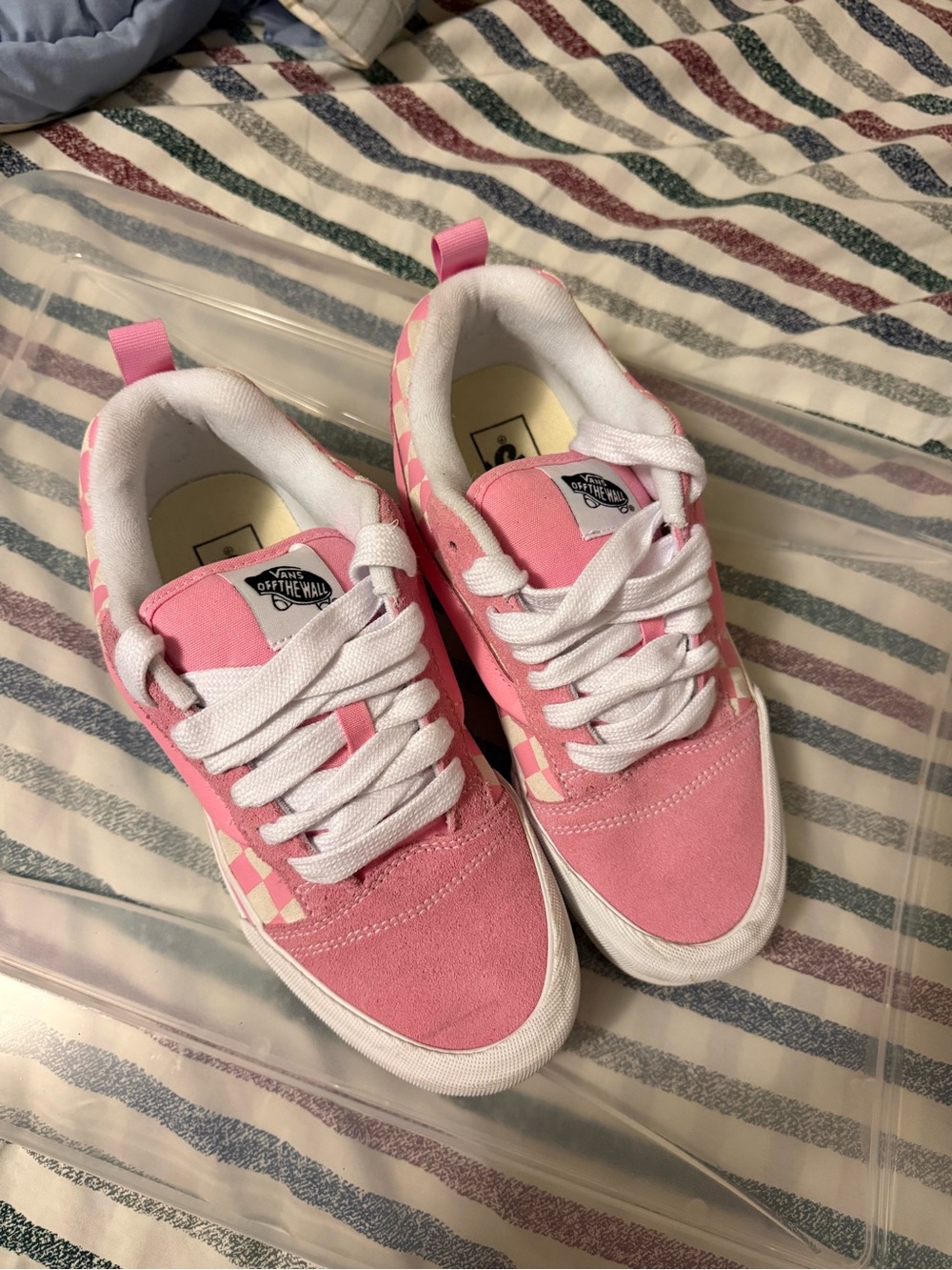 Pink checkered vans - Picture 2 of 4